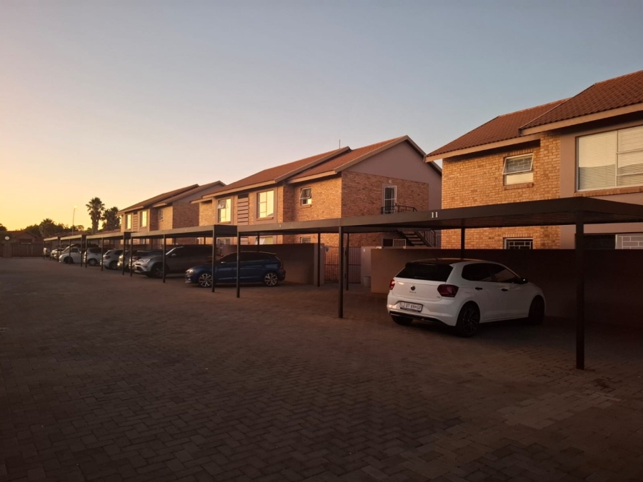 2 Bedroom Property for Sale in Pellissier Free State